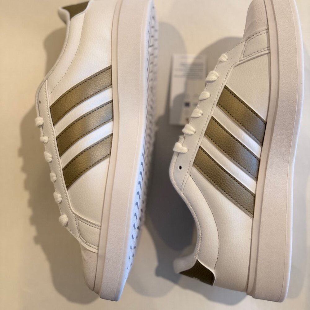Adidas Grand Court 2.0 sneaker/ Tennis Shoes White/cyber Metallic, various sizes